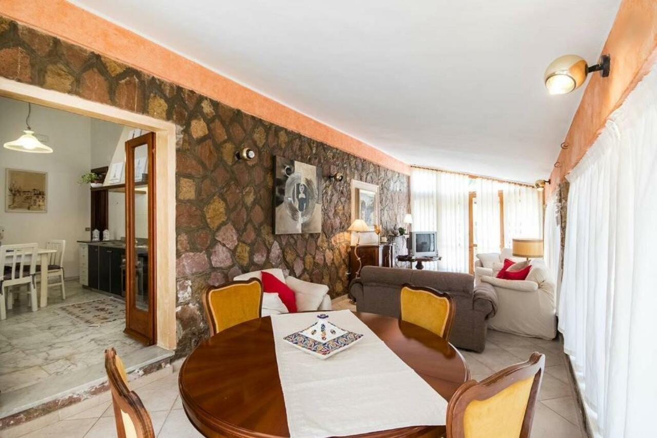 Villa Iole Apartment Carloforte  Bagian luar foto